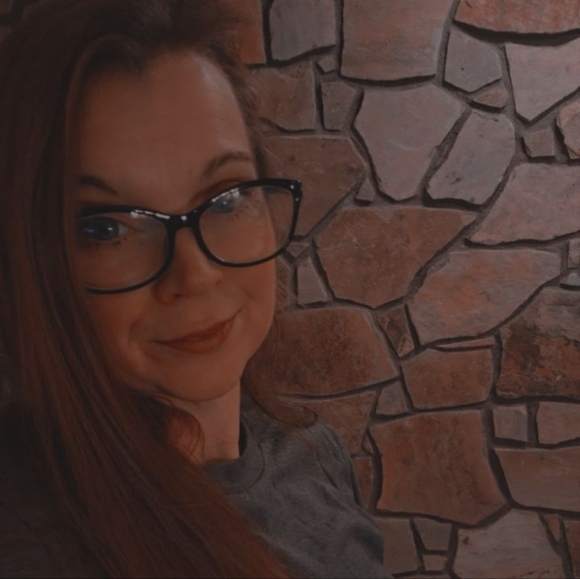 Meet your Posher, Beverly - Picture 1 of 1